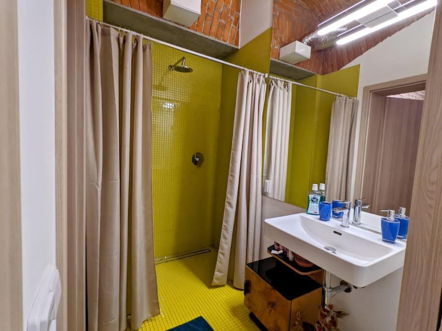 Romantic And Atypical Apartments In Prague'S Montmartre Kültér fotó