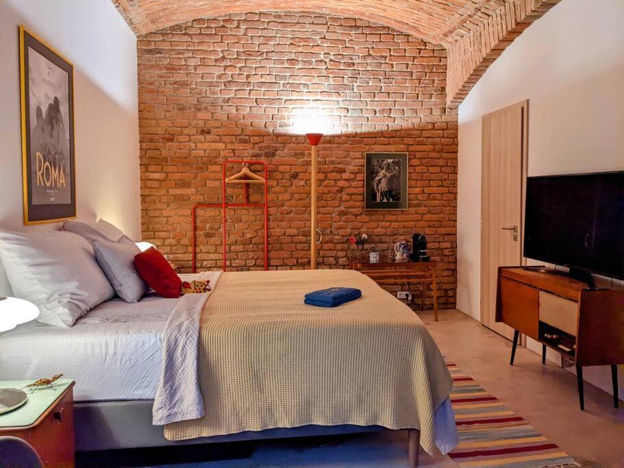 Romantic And Atypical Apartments In Prague'S Montmartre Kültér fotó