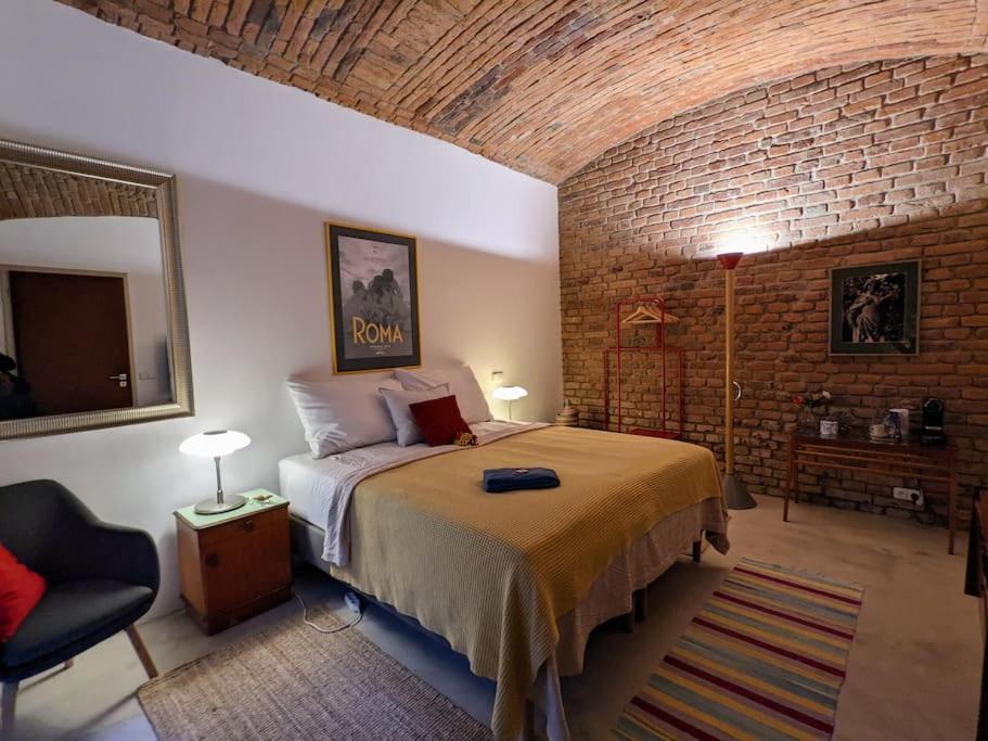 Romantic And Atypical Apartments In Prague'S Montmartre Kültér fotó