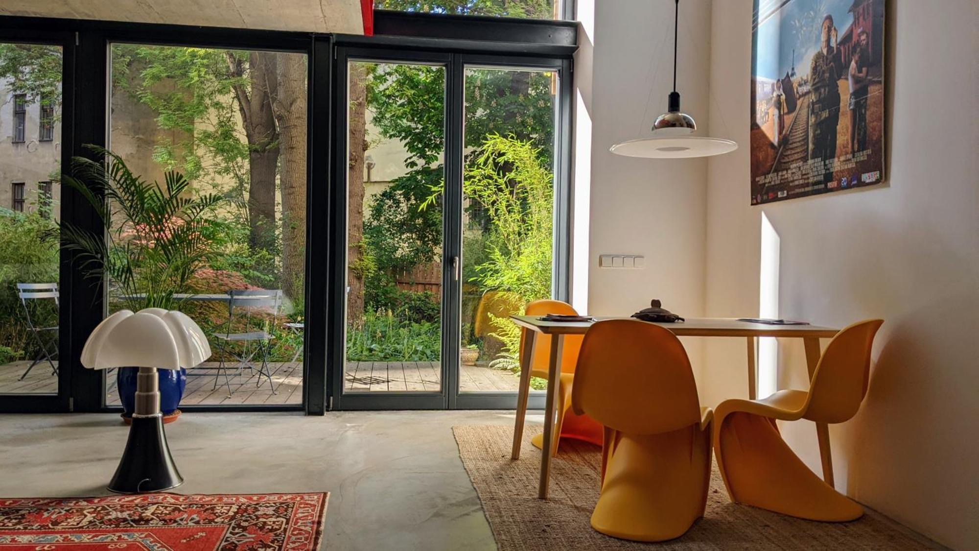 Romantic And Atypical Apartments In Prague'S Montmartre Kültér fotó
